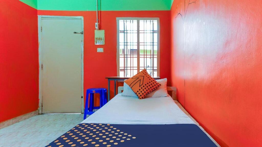 Zaina Tourist Home Kollam Buitenkant foto