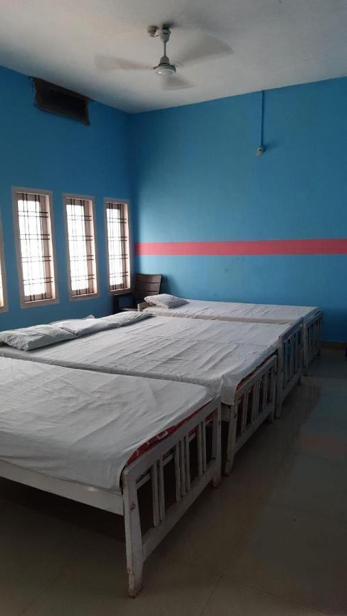 Zaina Tourist Home Kollam Buitenkant foto